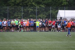 Thorsten Jäckel (rechts, in orange) hat den beliebten Volkslauf abgesagt