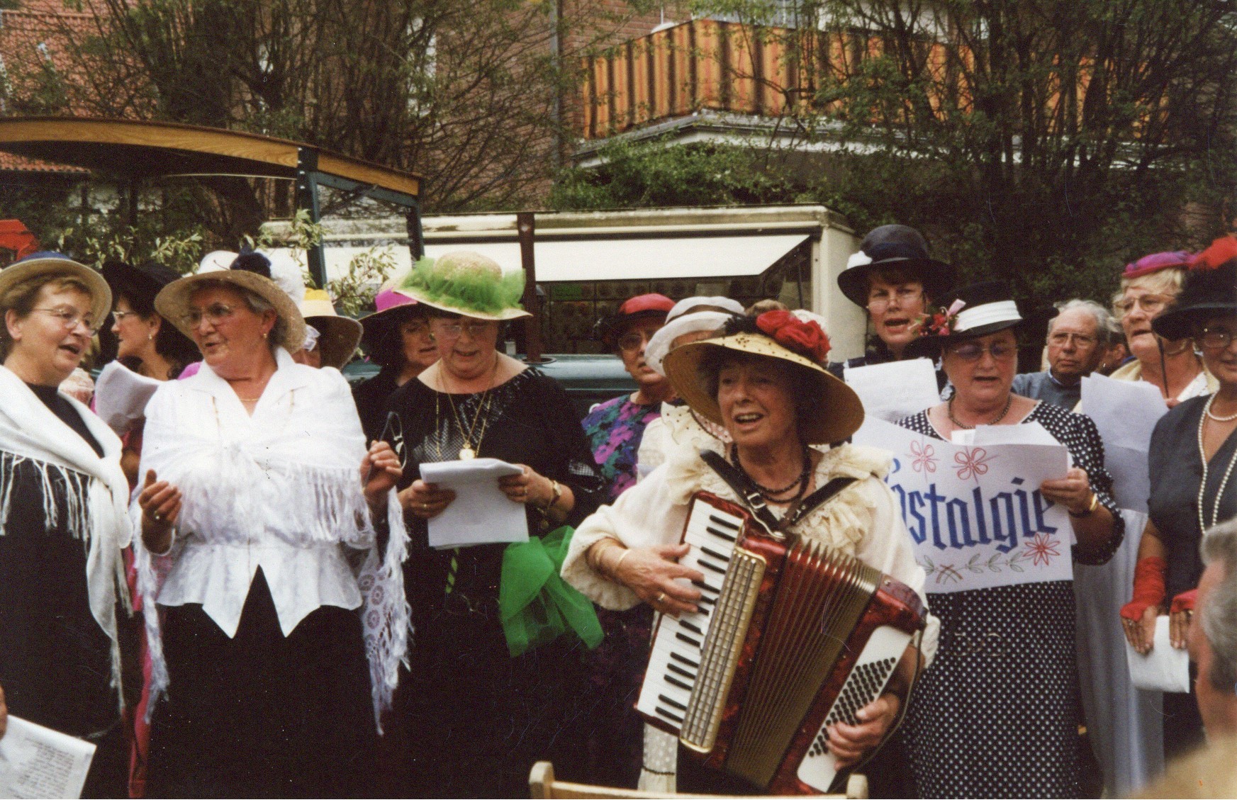 Dorfbrunnenfest in Oetinghausen 2001